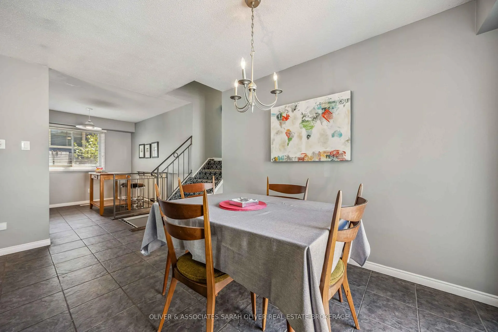 Photo 8 of 1961 Winslow Crescent, Sarnia — HOMEH
