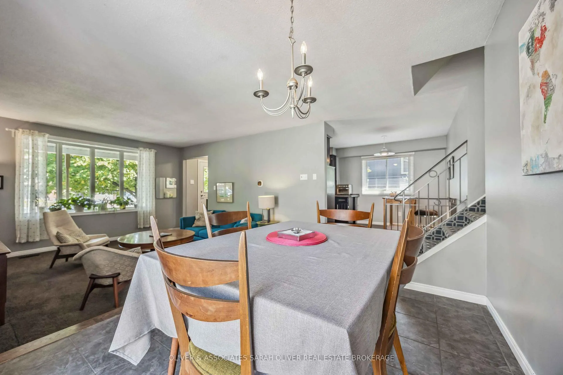Photo 9 of 1961 Winslow Crescent, Sarnia — HOMEH