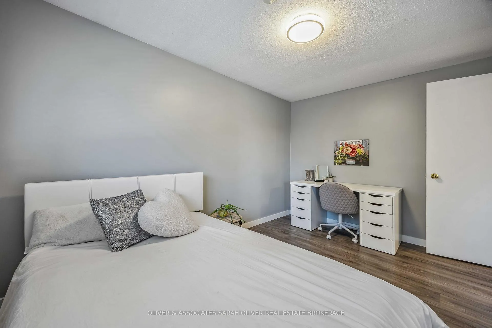 Photo 24 of 1961 Winslow Crescent, Sarnia — HOMEH