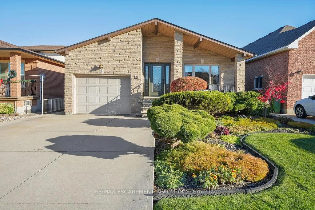 Photo 1 of 15 Presidio Drive, Hamilton, Randall — HOMEH