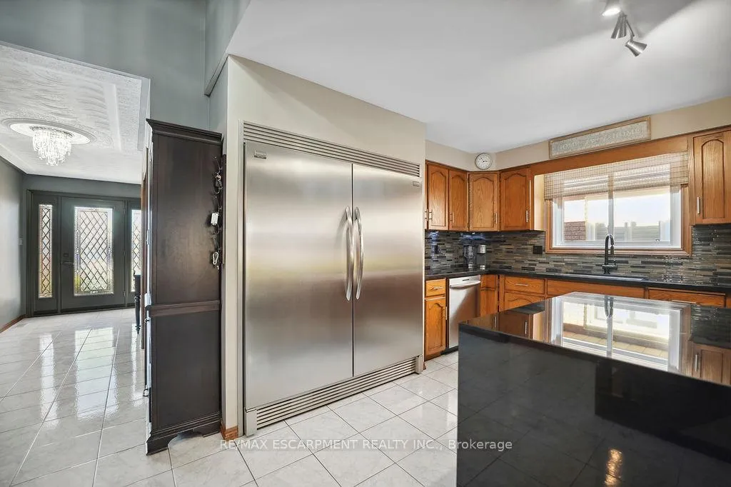 Photo 13 of 15 Presidio Drive, Hamilton, Randall — HOMEH
