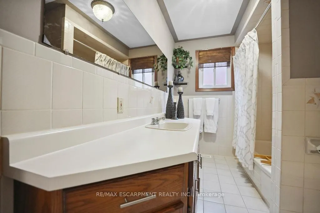Photo 19 of 15 Presidio Drive, Hamilton, Randall — HOMEH