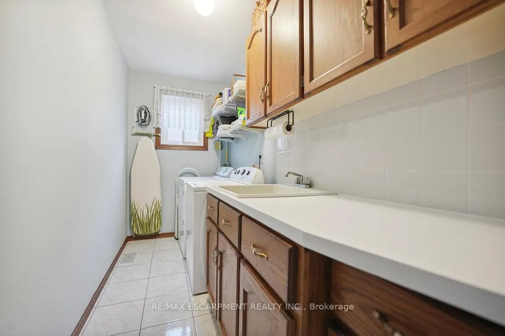 Photo 20 of 15 Presidio Drive, Hamilton, Randall — HOMEH