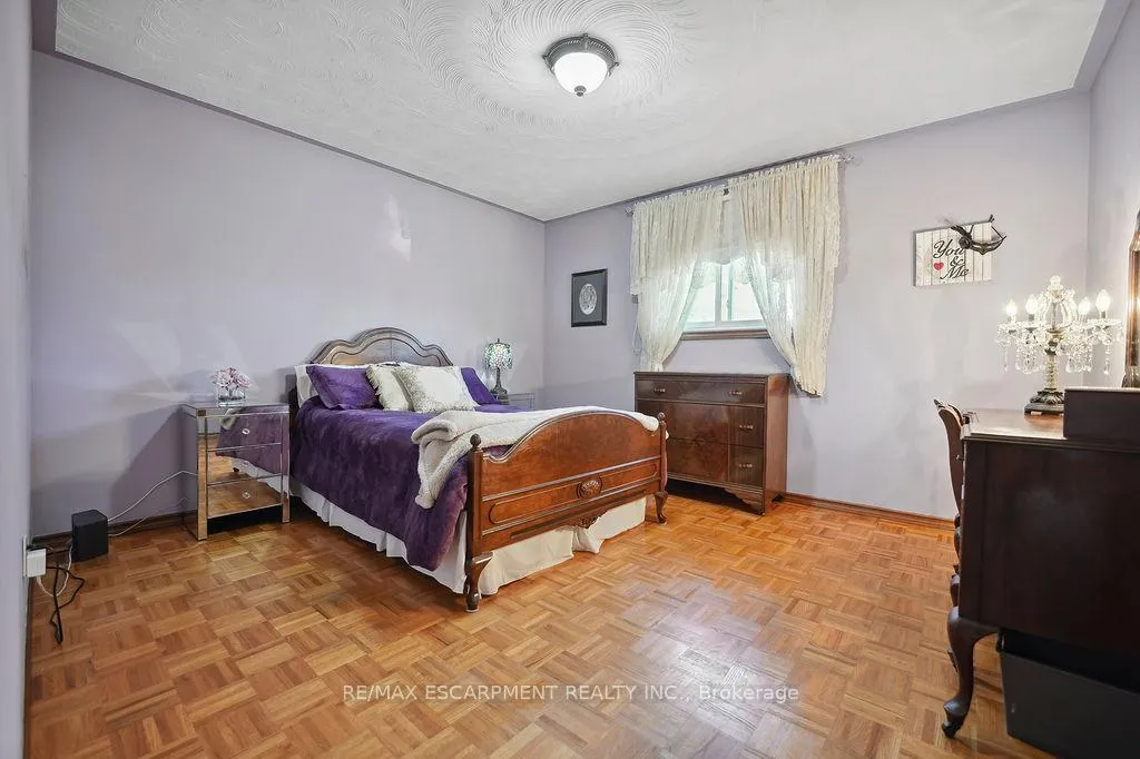Photo 26 of 15 Presidio Drive, Hamilton, Randall — HOMEH