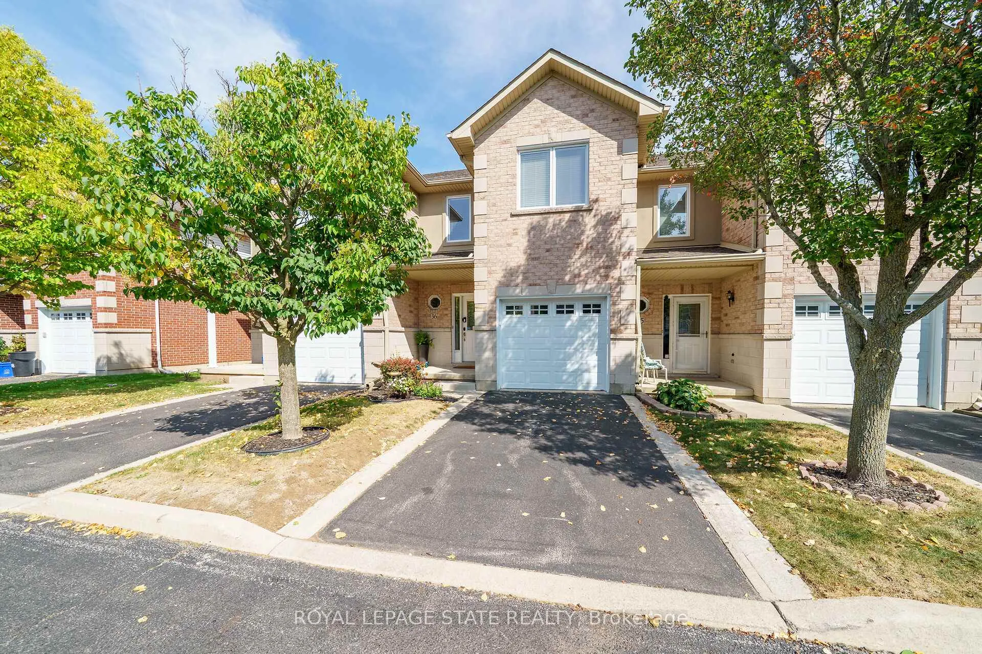 Photo 1 of Unit 36, 81 Valridge Drive, Hamilton, Ancaster — HOMEH
