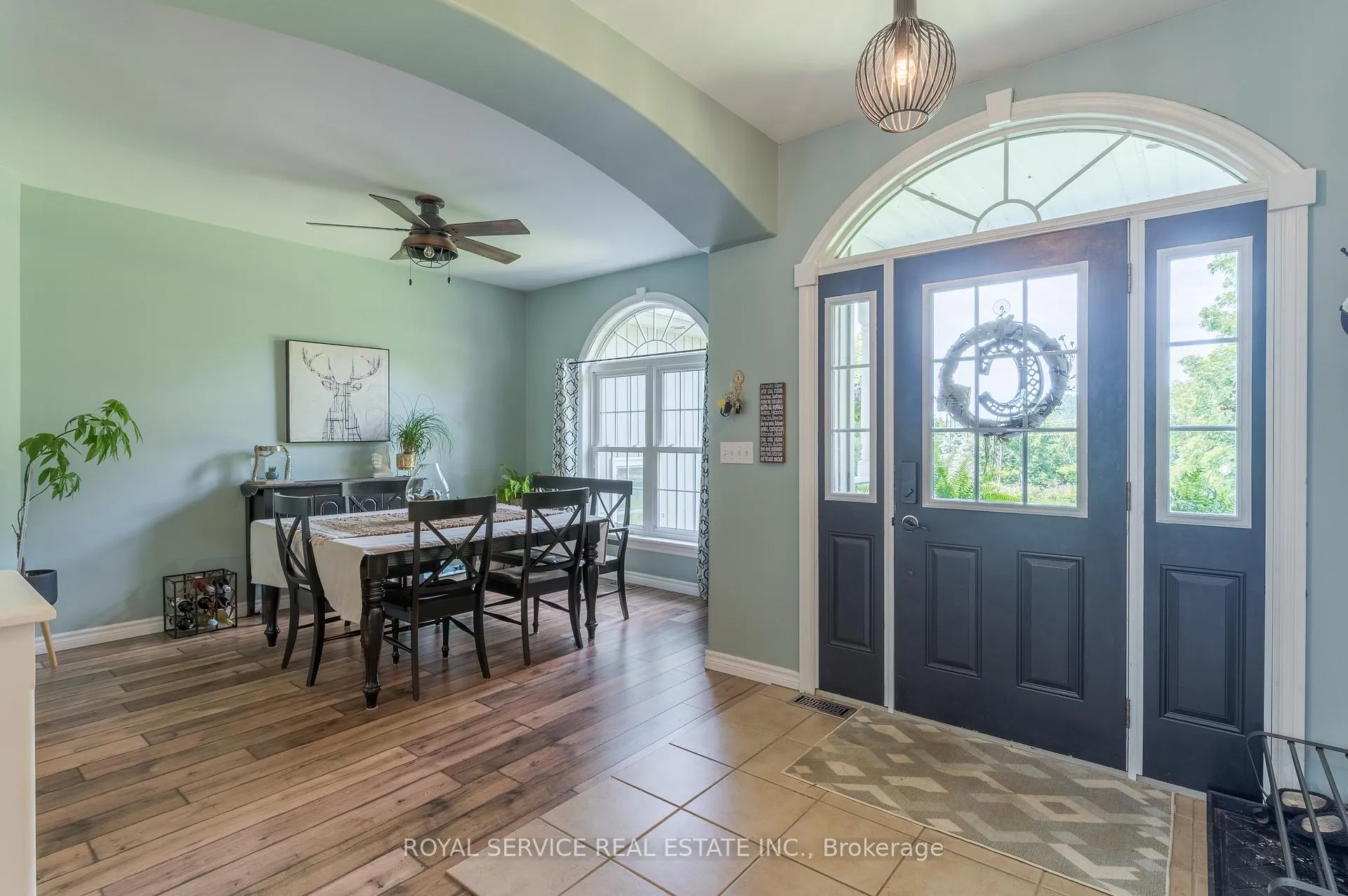 Photo 5 of 4549 Rice Lake Drive S, Hamilton Township, Rural Hamilton — HOMEH