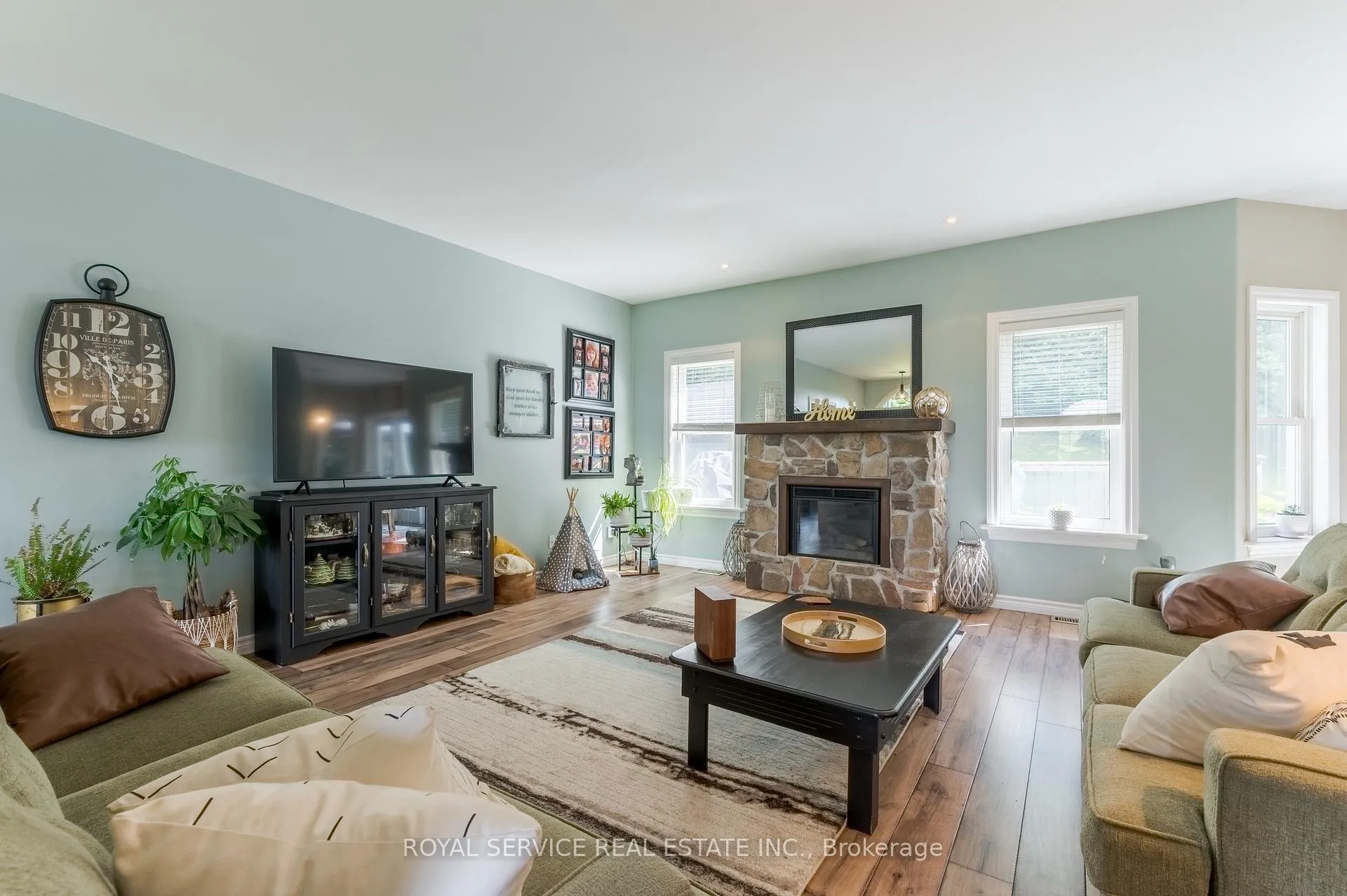 Photo 10 of 4549 Rice Lake Drive S, Hamilton Township, Rural Hamilton — HOMEH