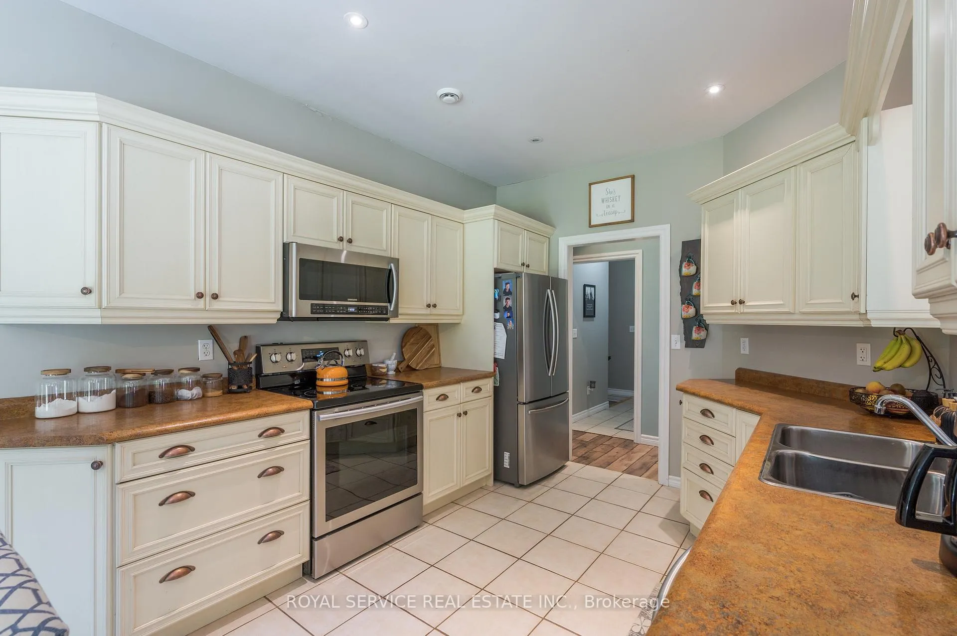 Photo 12 of 4549 Rice Lake Drive S, Hamilton Township, Rural Hamilton — HOMEH