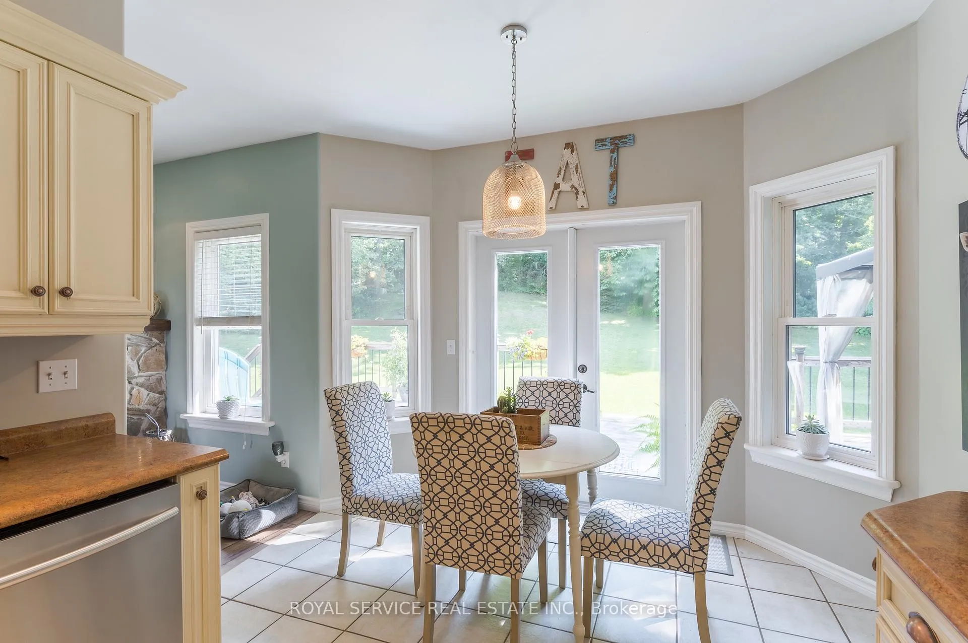 Photo 15 of 4549 Rice Lake Drive S, Hamilton Township, Rural Hamilton — HOMEH