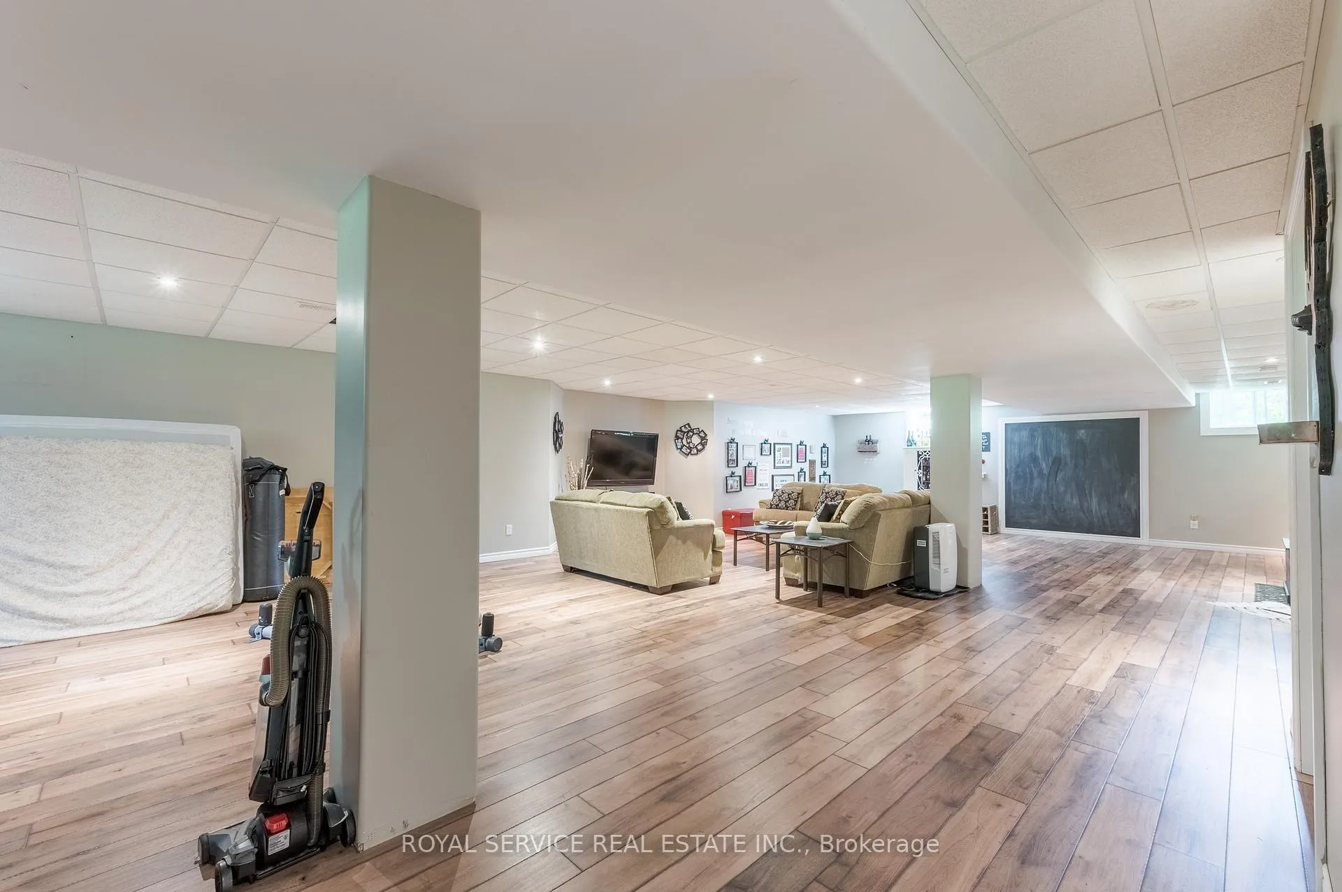 Photo 26 of 4549 Rice Lake Drive S, Hamilton Township, Rural Hamilton — HOMEH