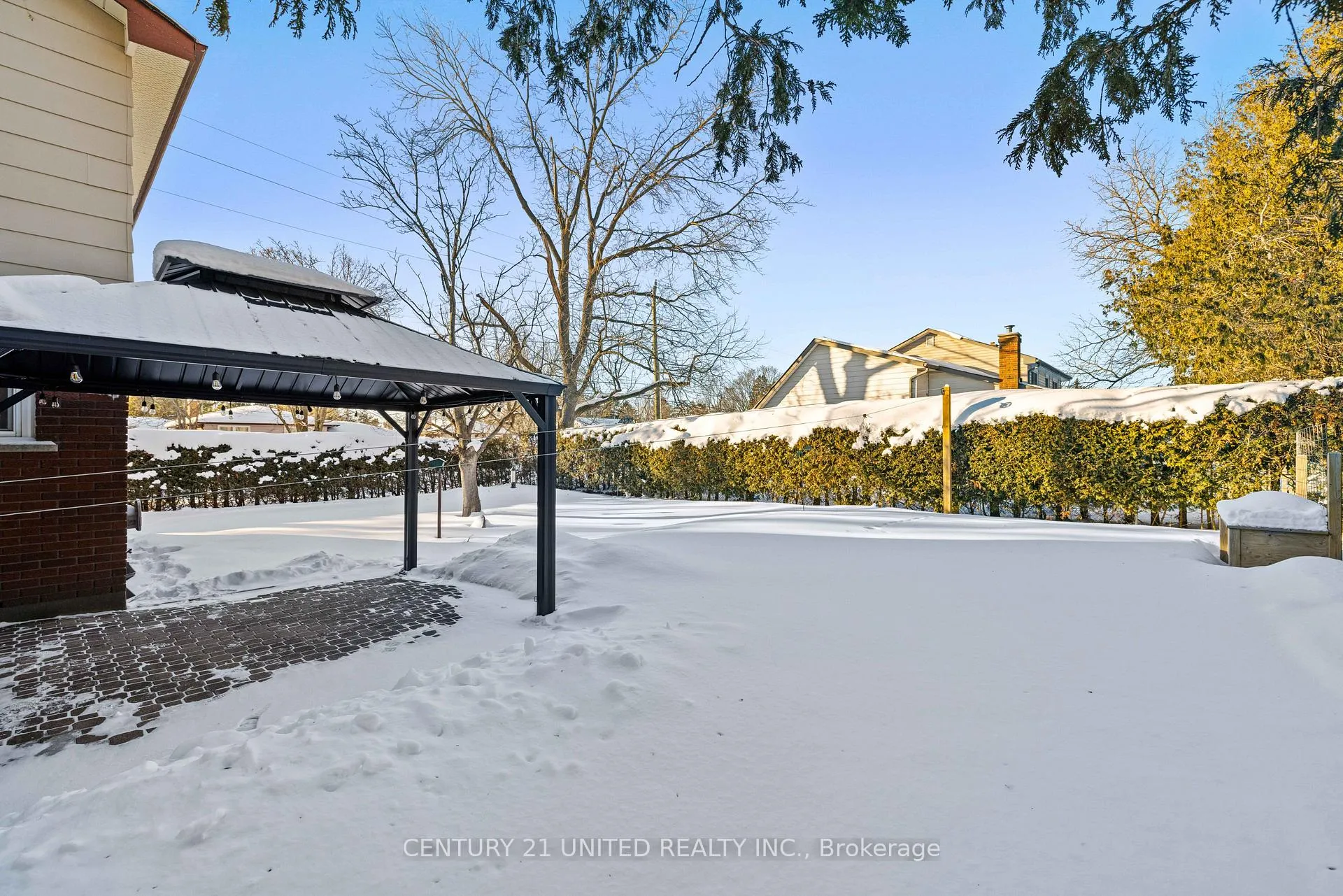 Photo 31 of 852 Parkhill Road W, Peterborough, Monaghan Ward 2 — HOMEH
