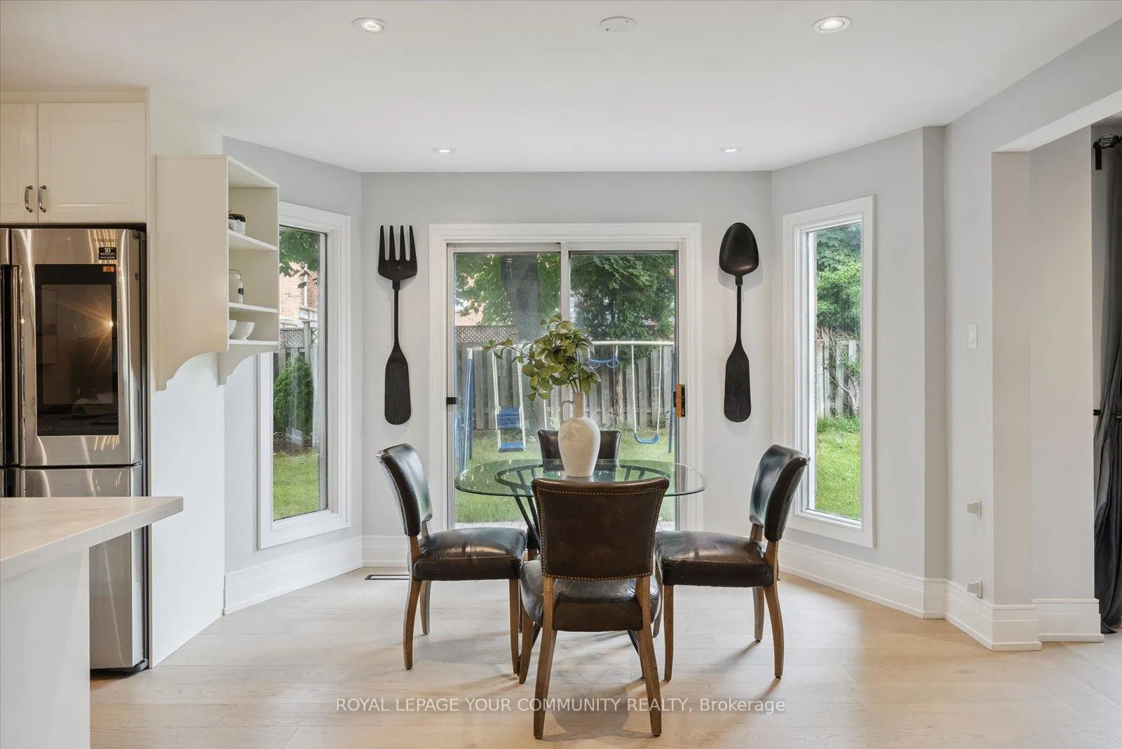 Photo 9 of 179 Valleyway Crescent, Vaughan, Maple — HOMEH