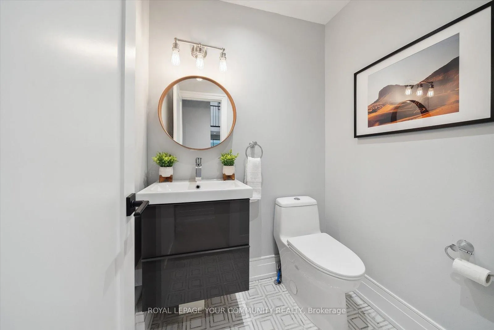 Photo 16 of 179 Valleyway Crescent, Vaughan, Maple — HOMEH