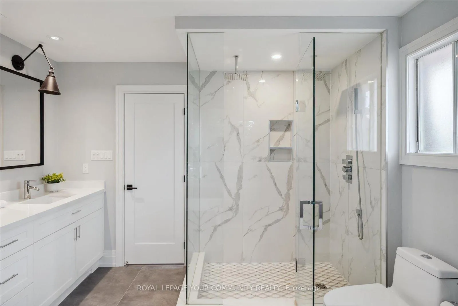 Photo 25 of 179 Valleyway Crescent, Vaughan, Maple — HOMEH