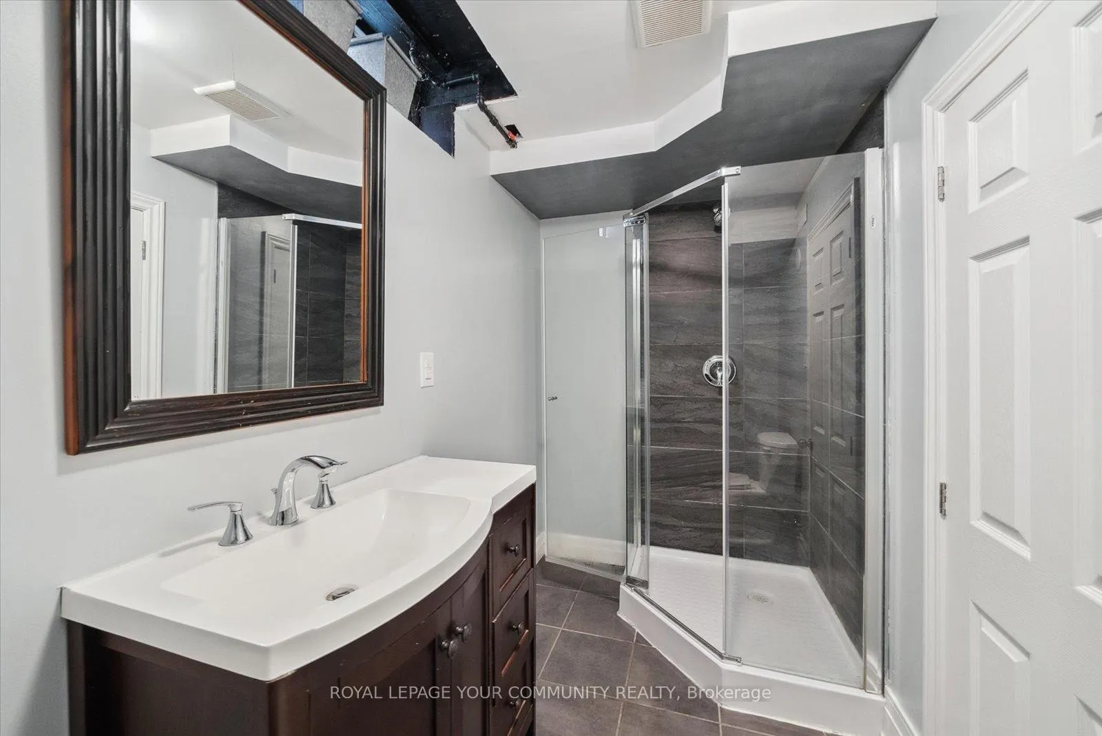 Photo 33 of 179 Valleyway Crescent, Vaughan, Maple — HOMEH