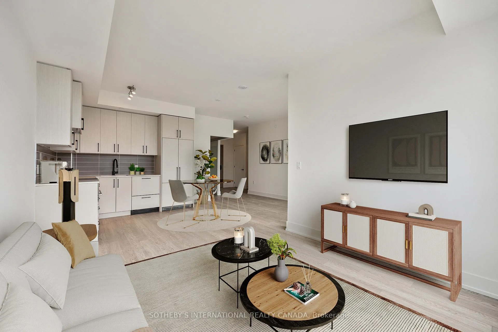 Photo 17 of Unit 405, 2075 King Road, King, King City — HOMEH