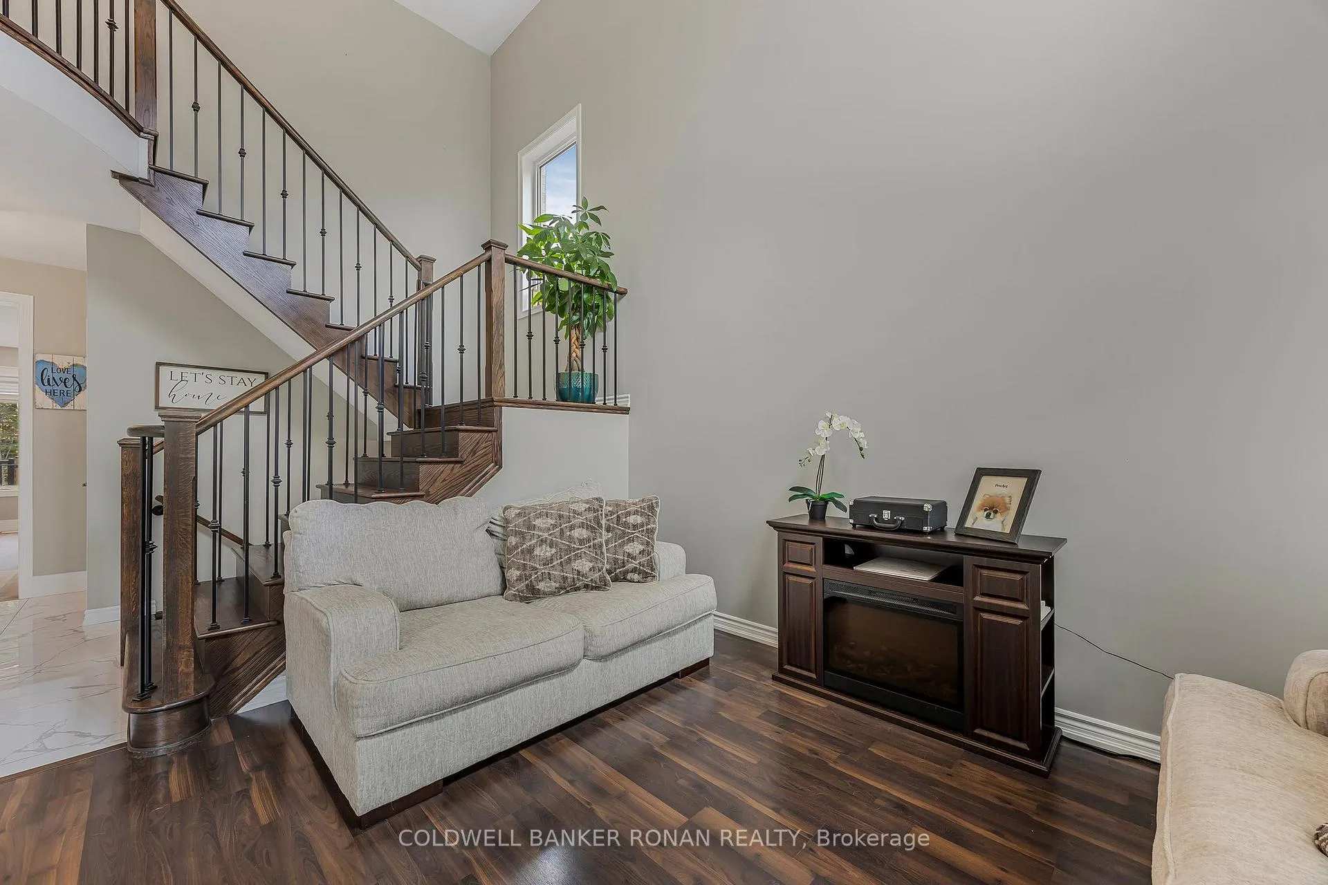 Photo 6 of 21 Moreau Way, Springwater, Centre Vespra — HOMEH