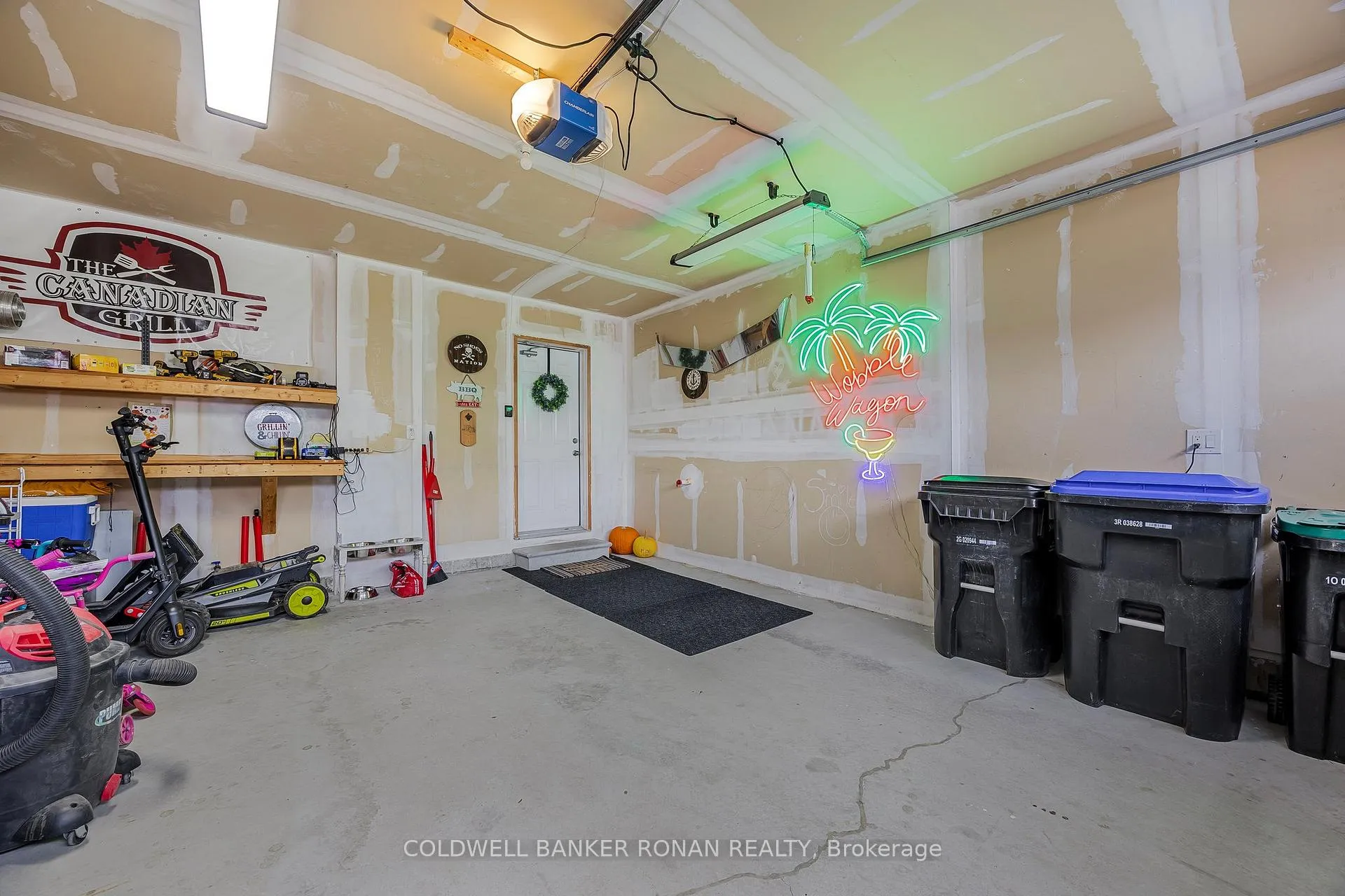 Photo 27 of 21 Moreau Way, Springwater, Centre Vespra — HOMEH
