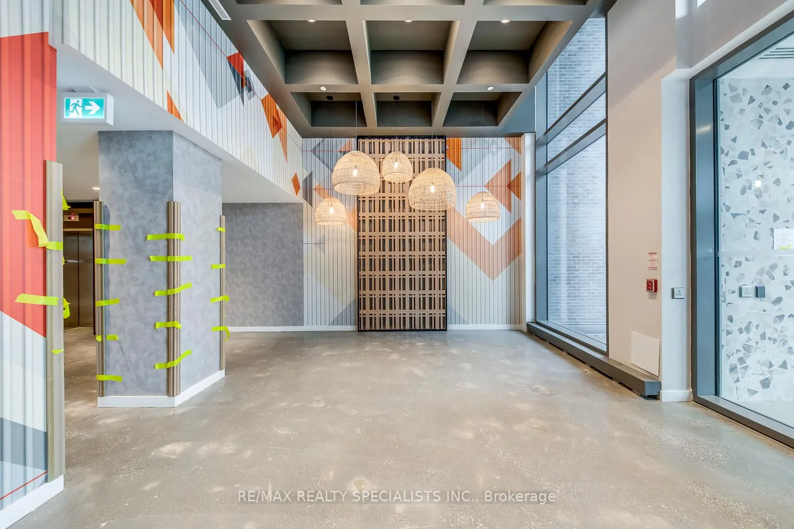 Photo 2 of Unit 921, 10 Abeja Street, Vaughan, Concord — HOMEH
