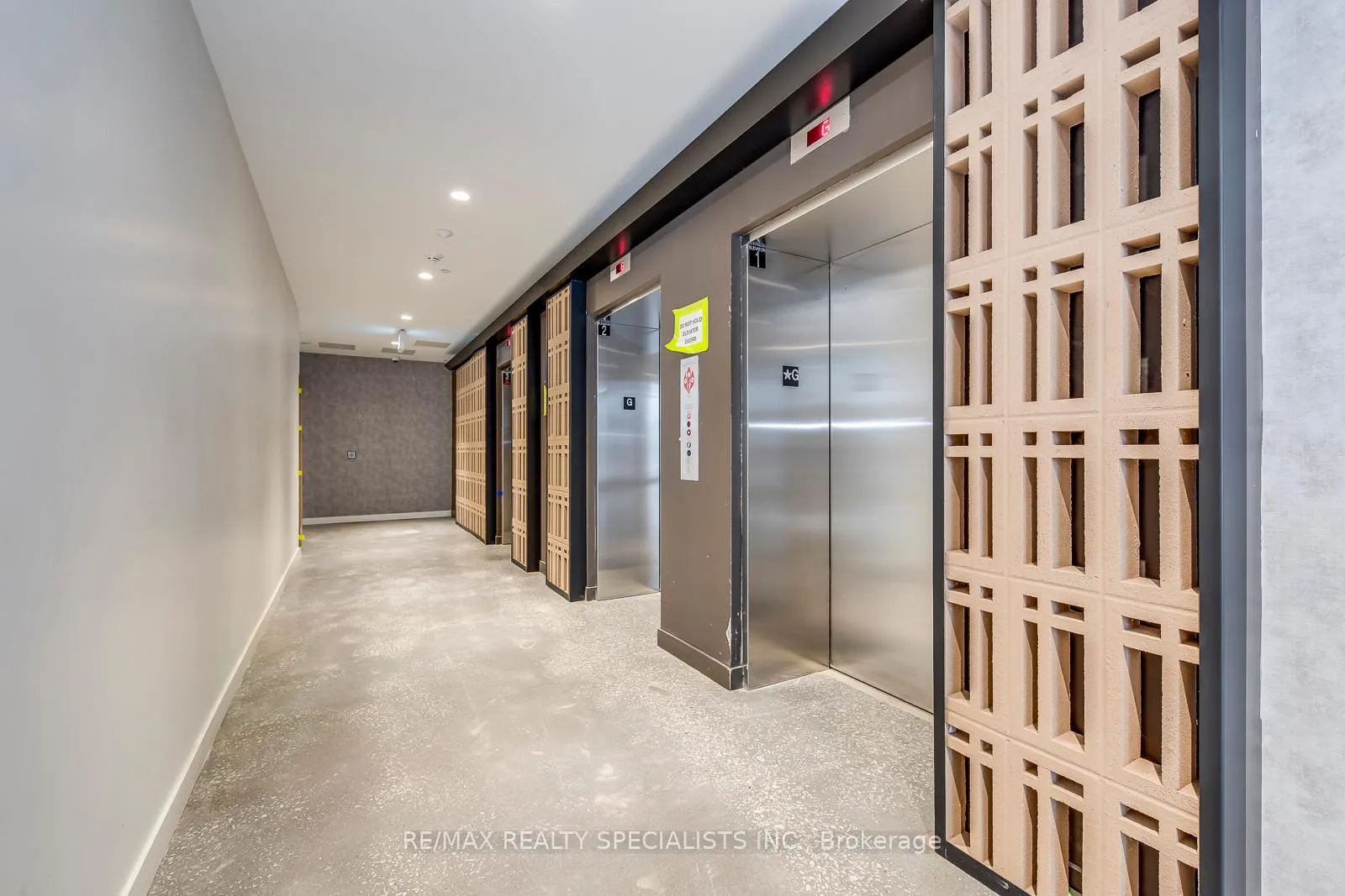 Photo 4 of Unit 921, 10 Abeja Street, Vaughan, Concord — HOMEH