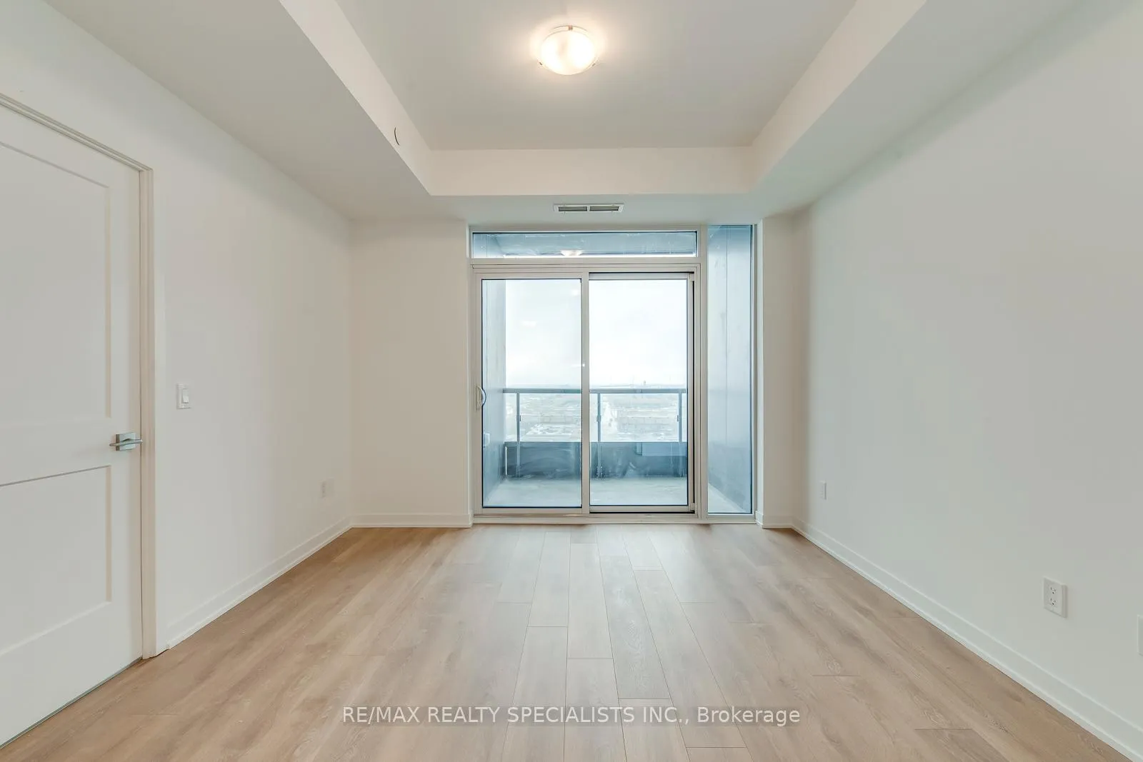 Photo 13 of Unit 921, 10 Abeja Street, Vaughan, Concord — HOMEH
