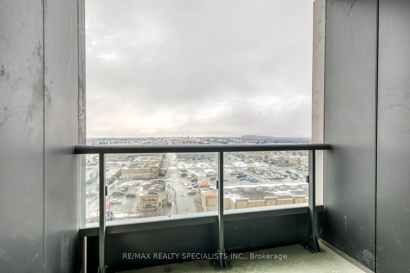 Photo 15 of Unit 921, 10 Abeja Street, Vaughan, Concord — HOMEH