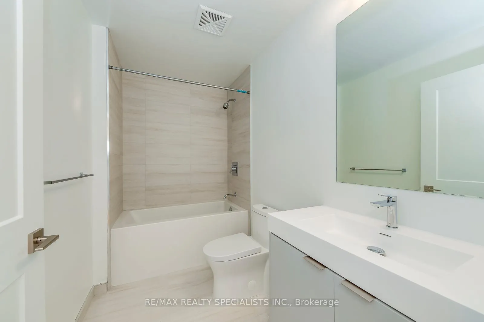 Photo 25 of Unit 921, 10 Abeja Street, Vaughan, Concord — HOMEH