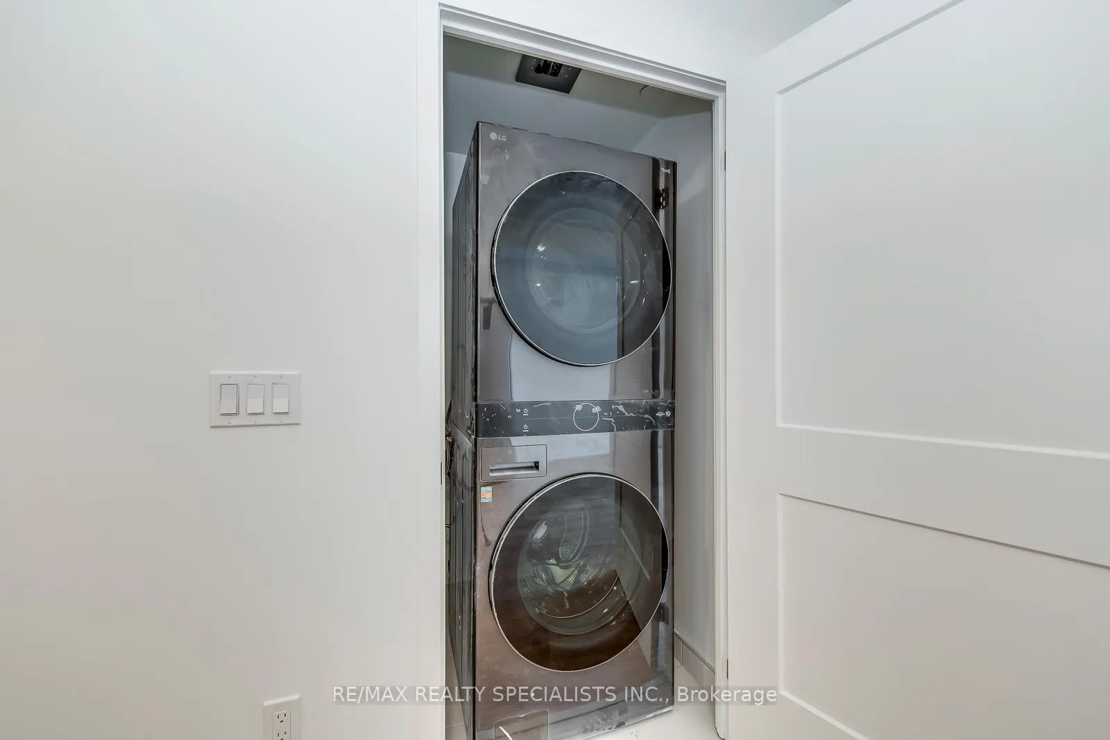 Photo 27 of Unit 921, 10 Abeja Street, Vaughan, Concord — HOMEH