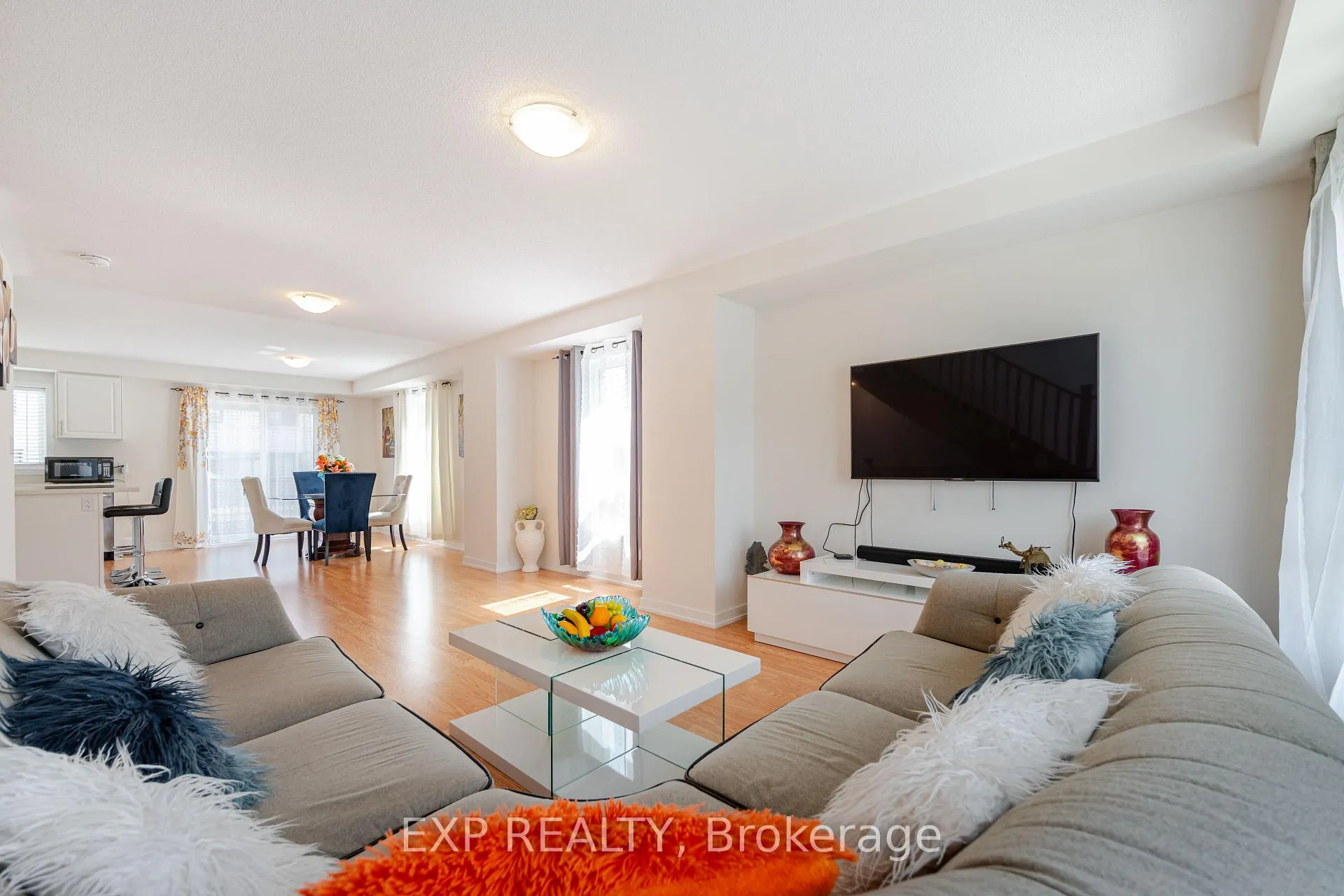 Photo 6 of 1445 Bradenton Path, Oshawa, Eastdale — HOMEH