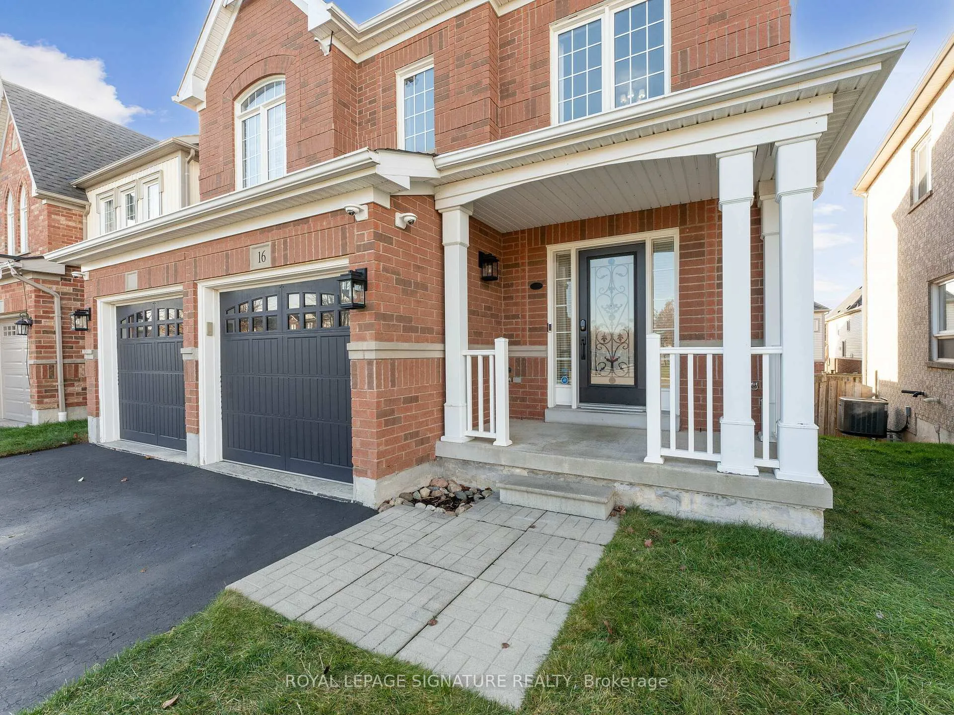 Photo 2 of 16 Howlett Crescent, Ajax, Northeast Ajax — HOMEH