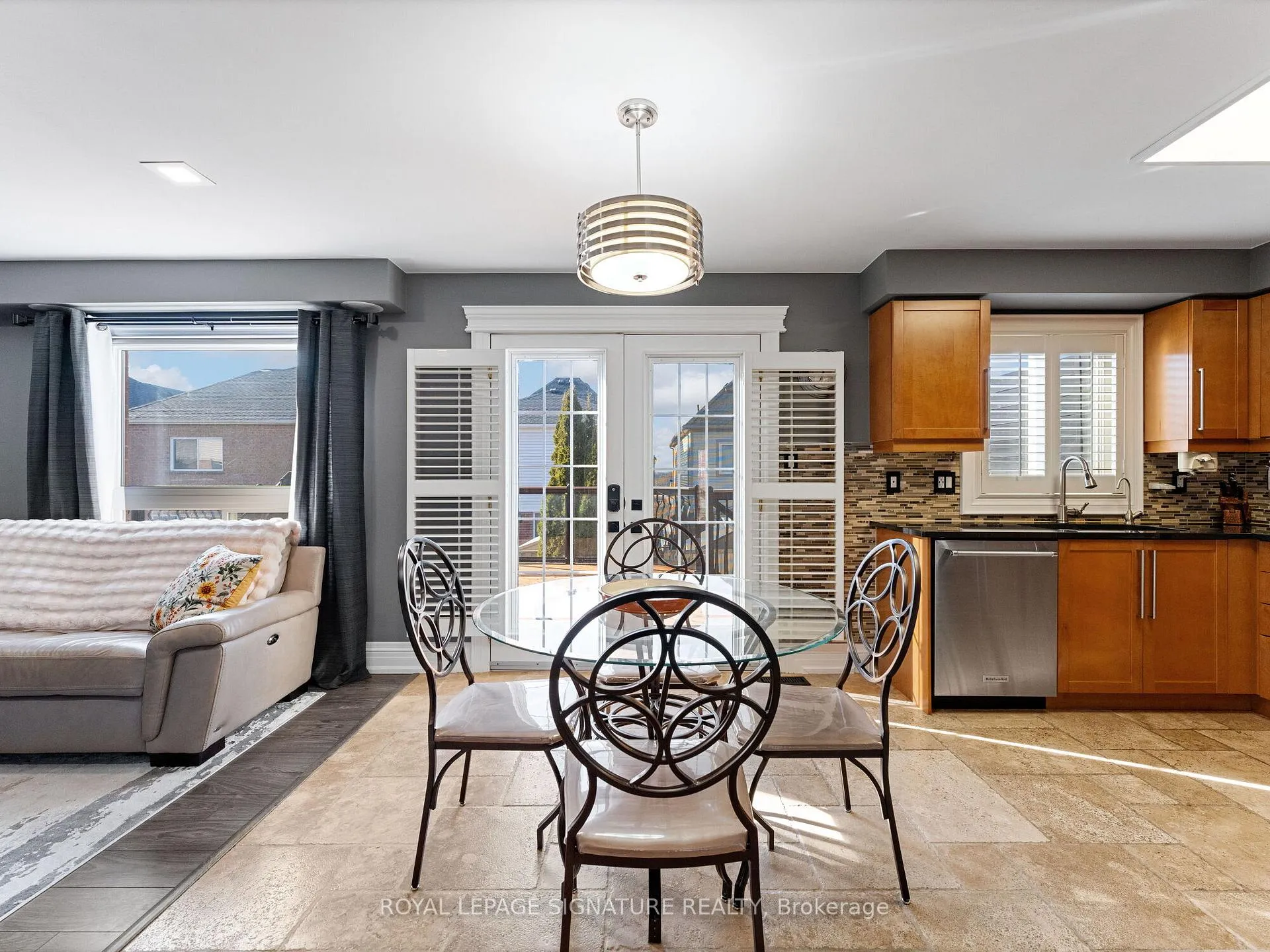 Photo 8 of 16 Howlett Crescent, Ajax, Northeast Ajax — HOMEH