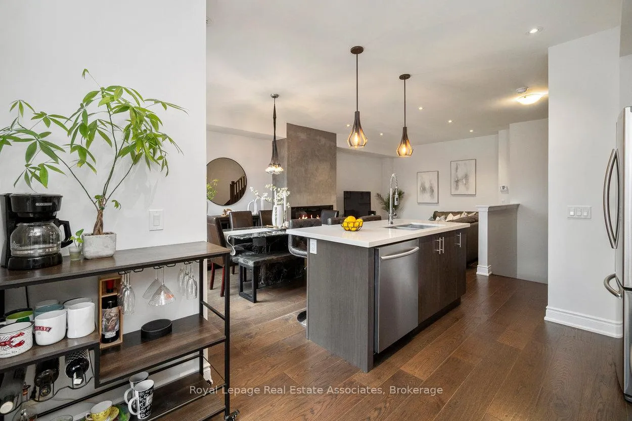 Photo 13 of 3076 Cascade Common, Oakville, Joshua Meadows — HOMEH