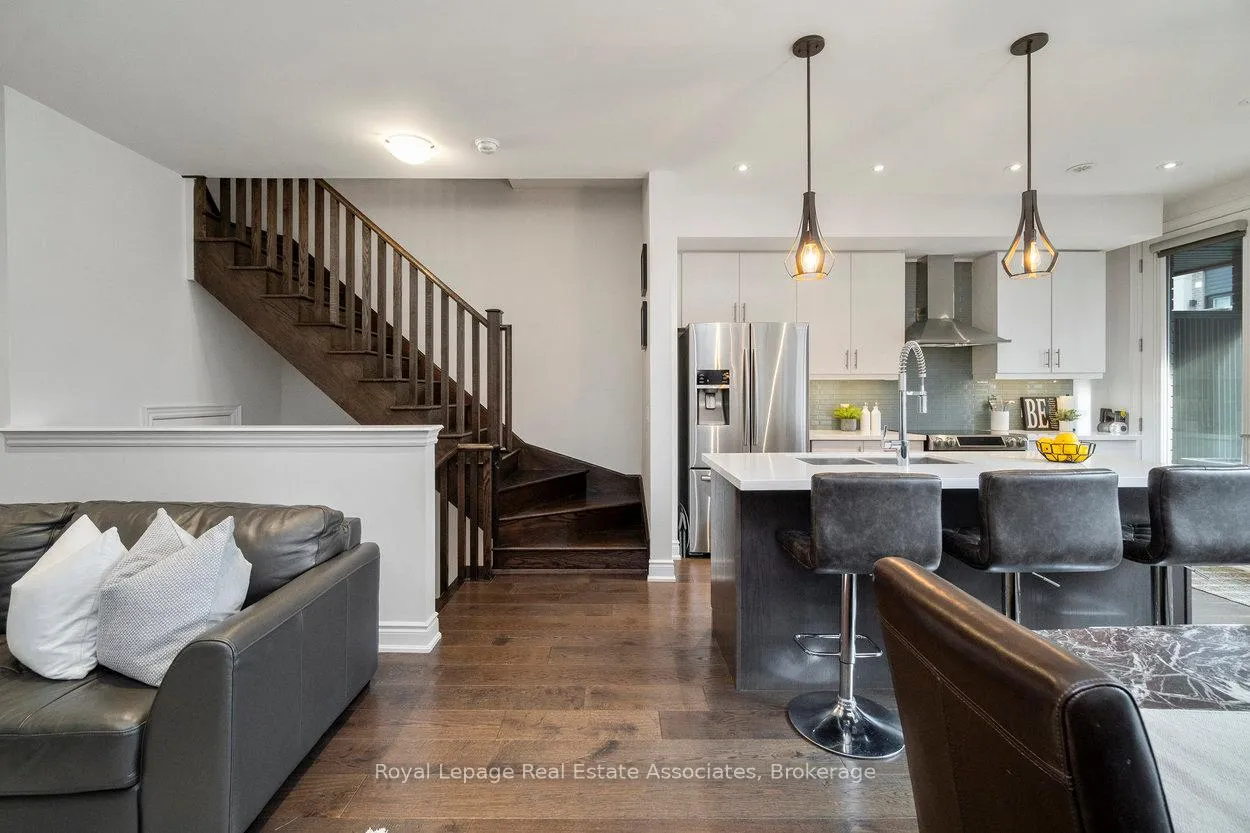 Photo 19 of 3076 Cascade Common, Oakville, Joshua Meadows — HOMEH