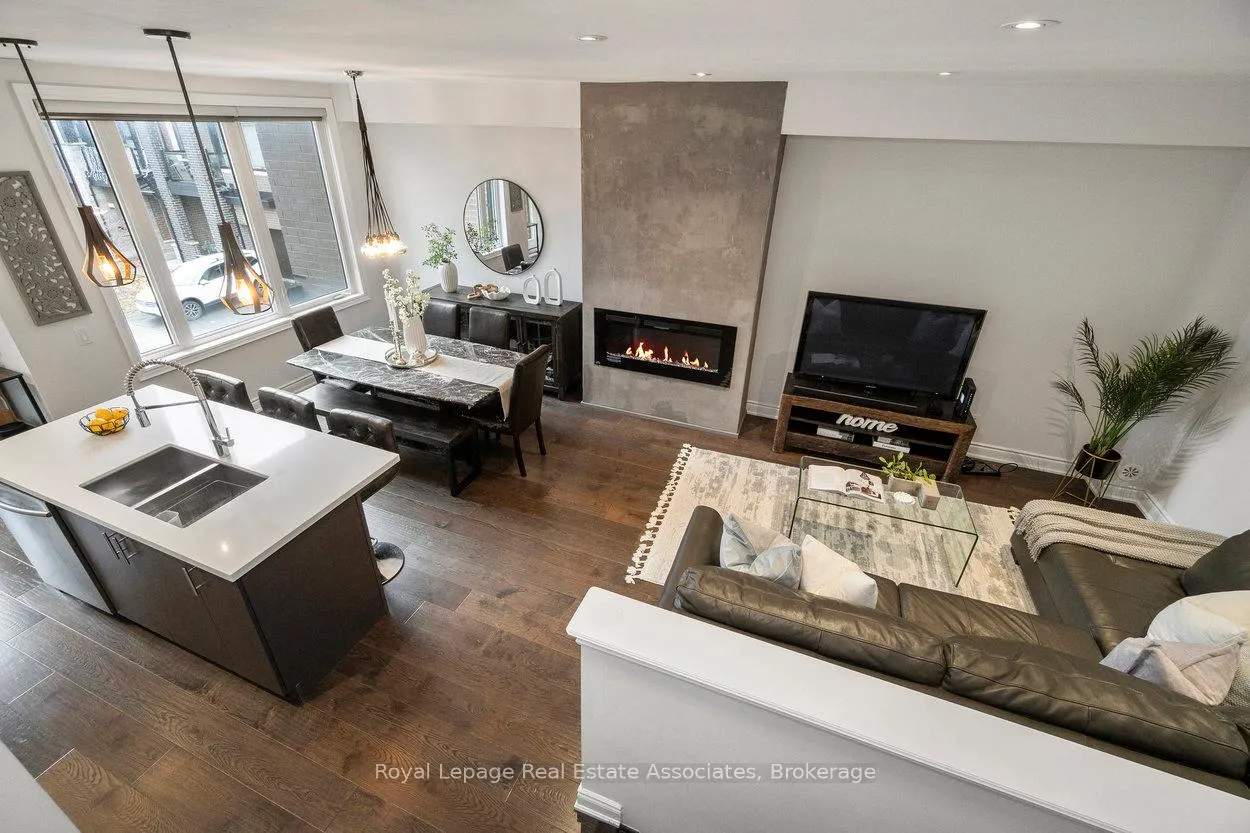 Photo 20 of 3076 Cascade Common, Oakville, Joshua Meadows — HOMEH