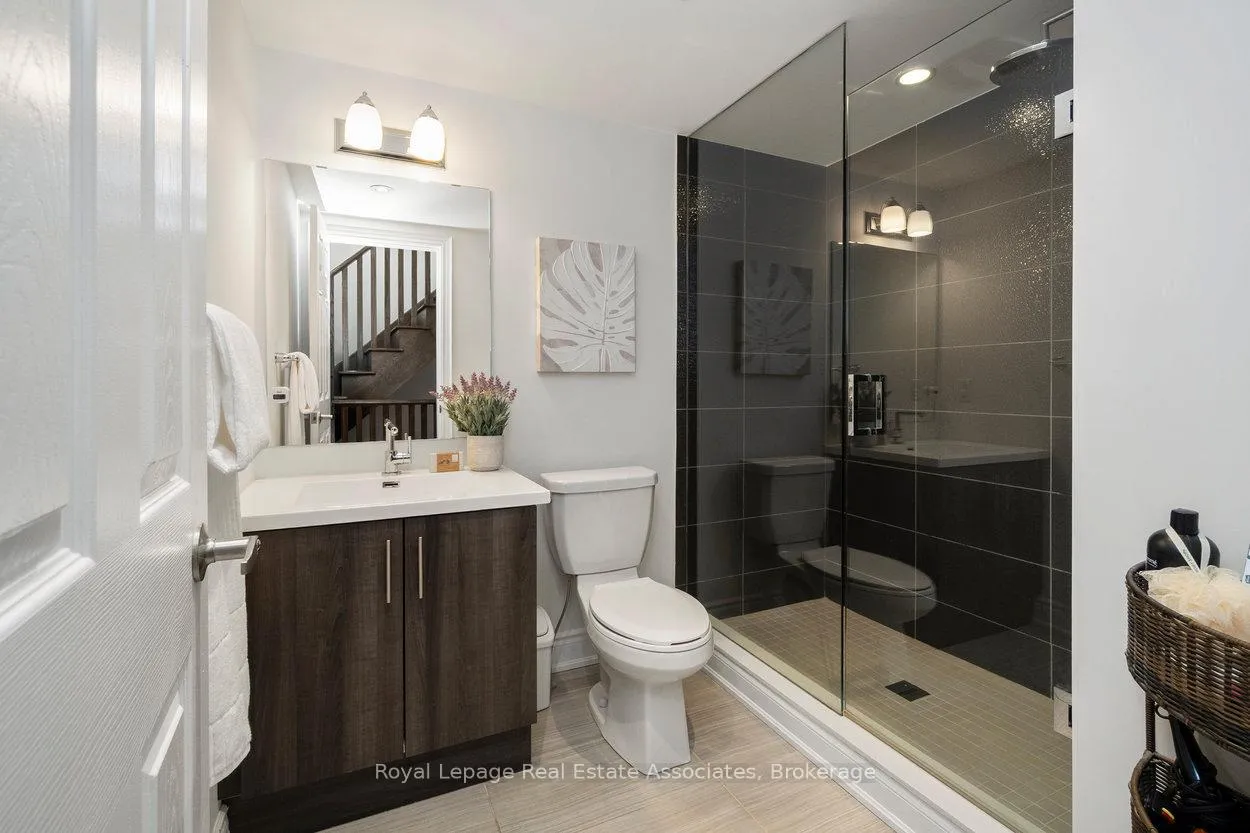 Photo 29 of 3076 Cascade Common, Oakville, Joshua Meadows — HOMEH