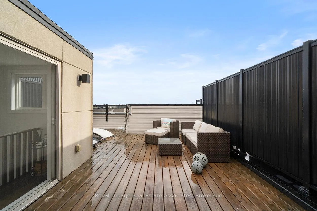 Photo 31 of 3076 Cascade Common, Oakville, Joshua Meadows — HOMEH