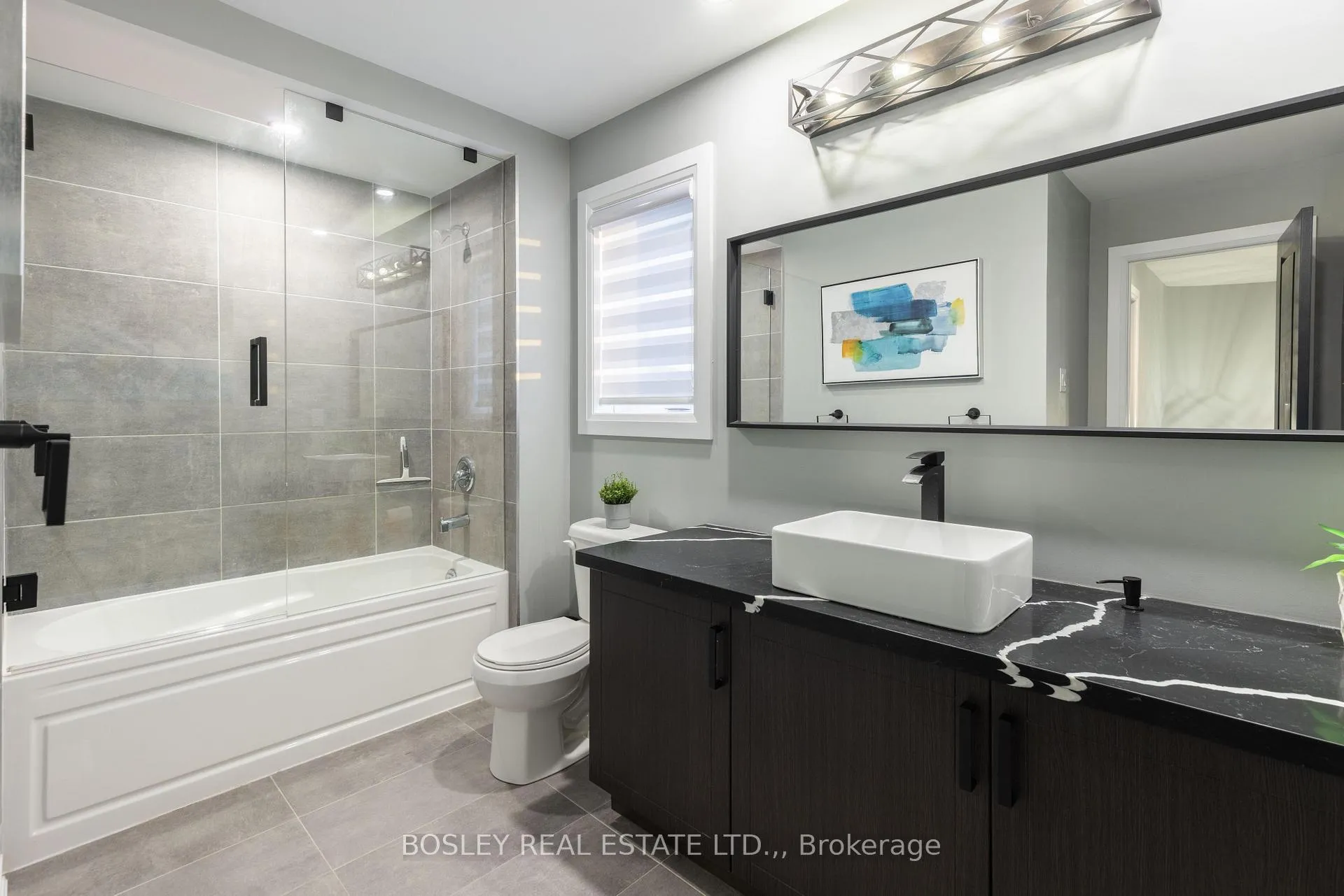 Photo 30 of 251 Shoreview Drive, Welland, Hwy 406/Welland — HOMEH