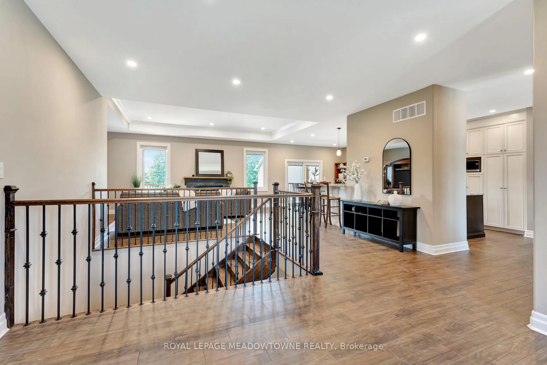Photo 3 of 7 Gavin Drive, Hamilton, Freelton — HOMEH