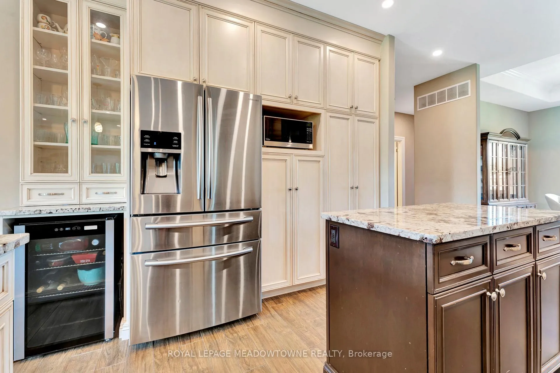 Photo 14 of 7 Gavin Drive, Hamilton, Freelton — HOMEH
