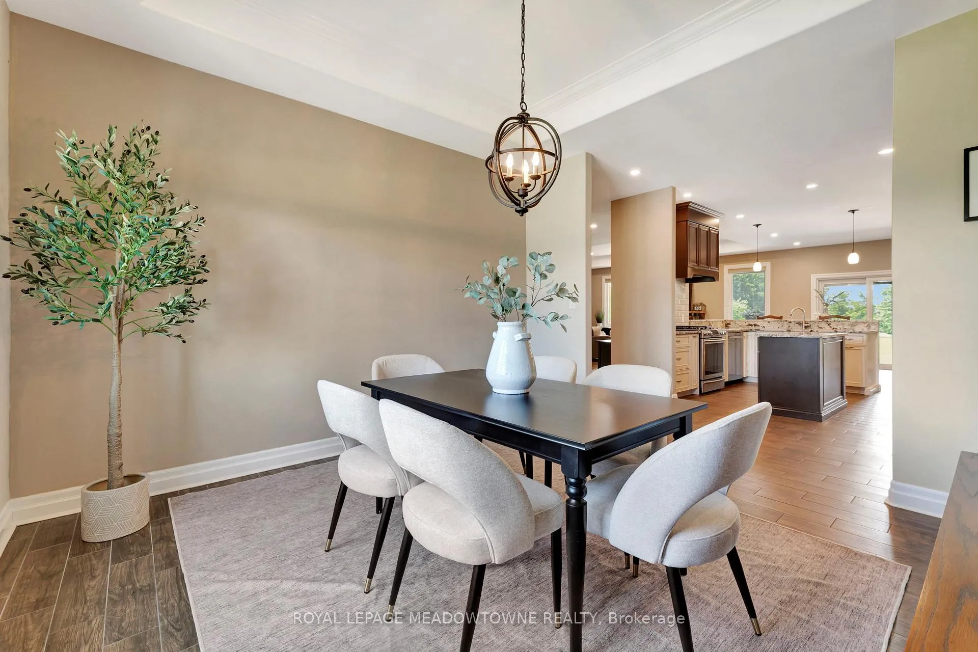 Photo 15 of 7 Gavin Drive, Hamilton, Freelton — HOMEH