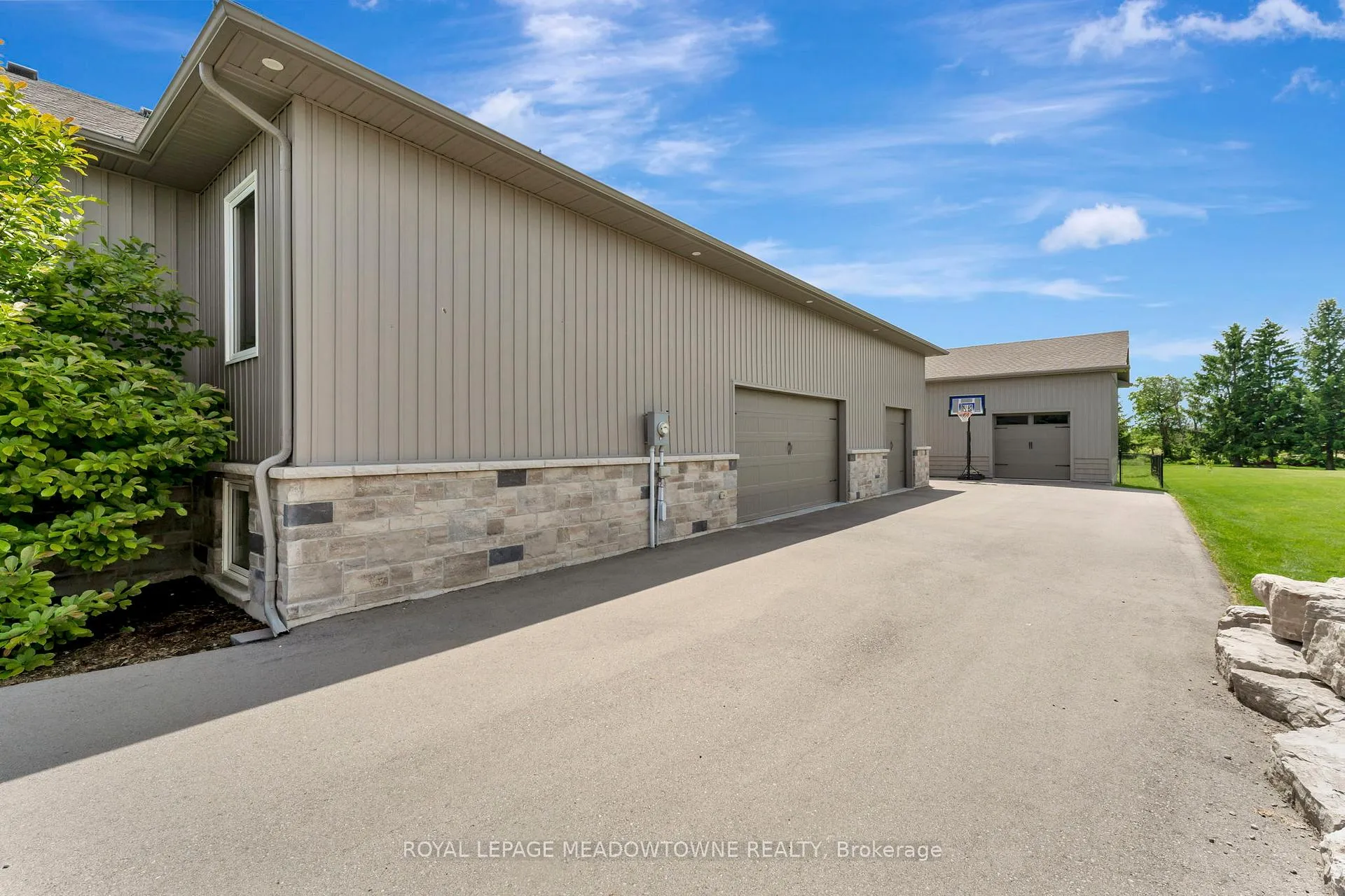 Photo 37 of 7 Gavin Drive, Hamilton, Freelton — HOMEH
