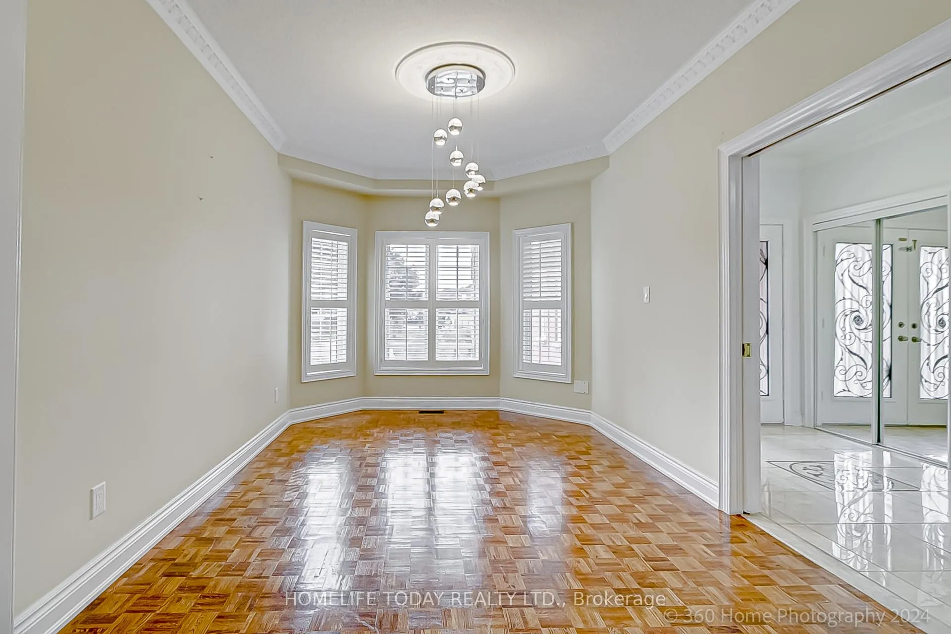 Photo 5 of 169 Coppard Avenue, Markham, Middlefield — HOMEH
