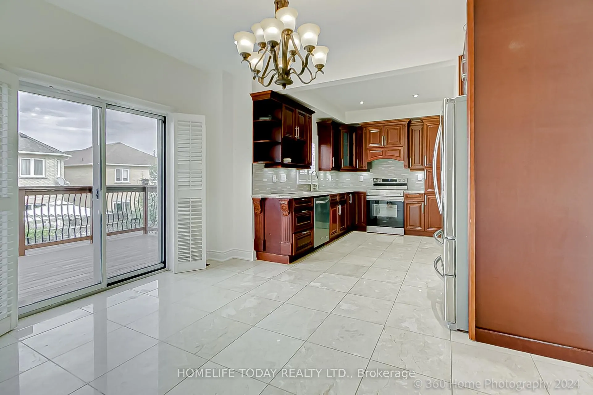 Photo 10 of 169 Coppard Avenue, Markham, Middlefield — HOMEH