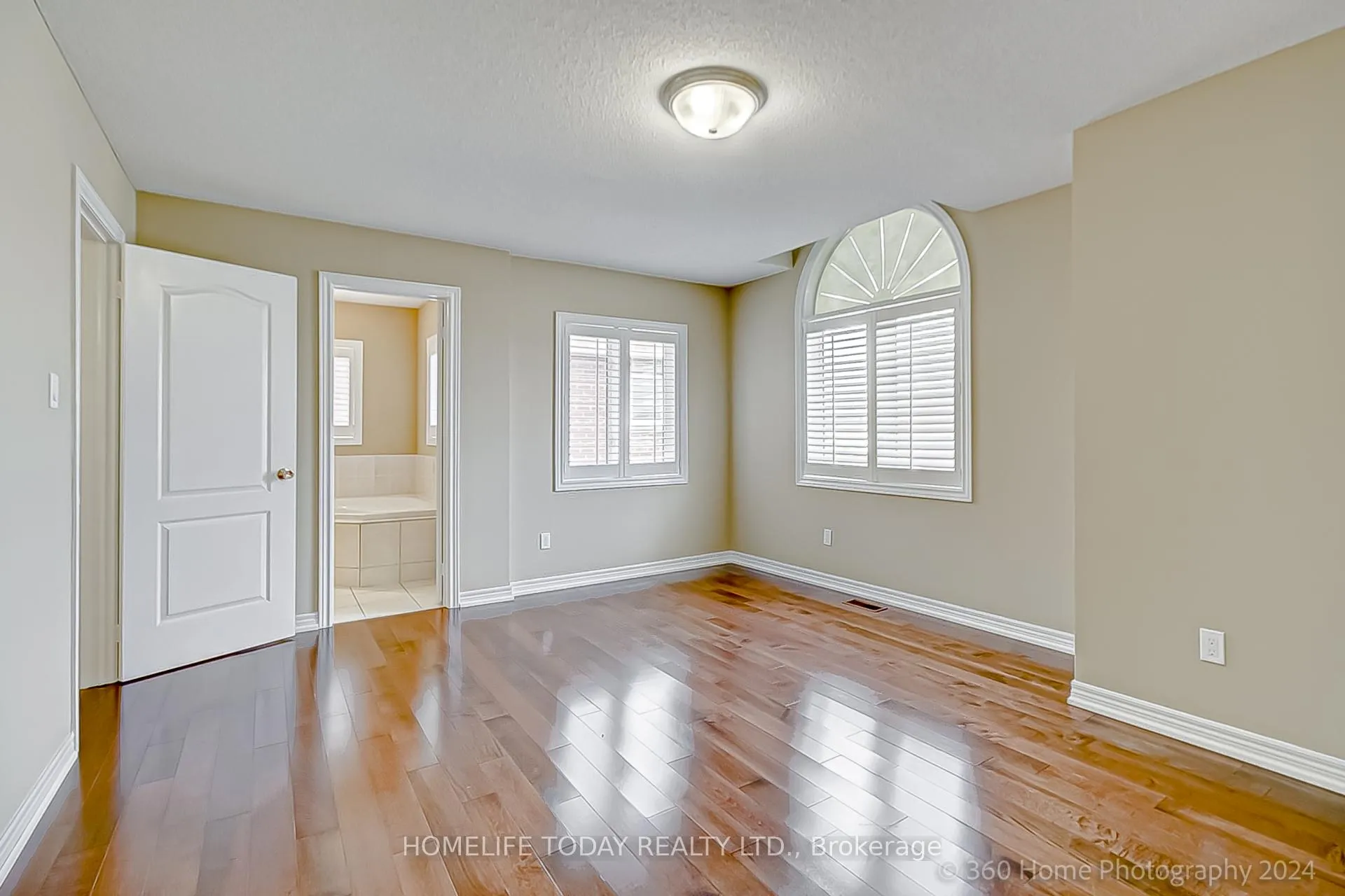 Photo 16 of 169 Coppard Avenue, Markham, Middlefield — HOMEH