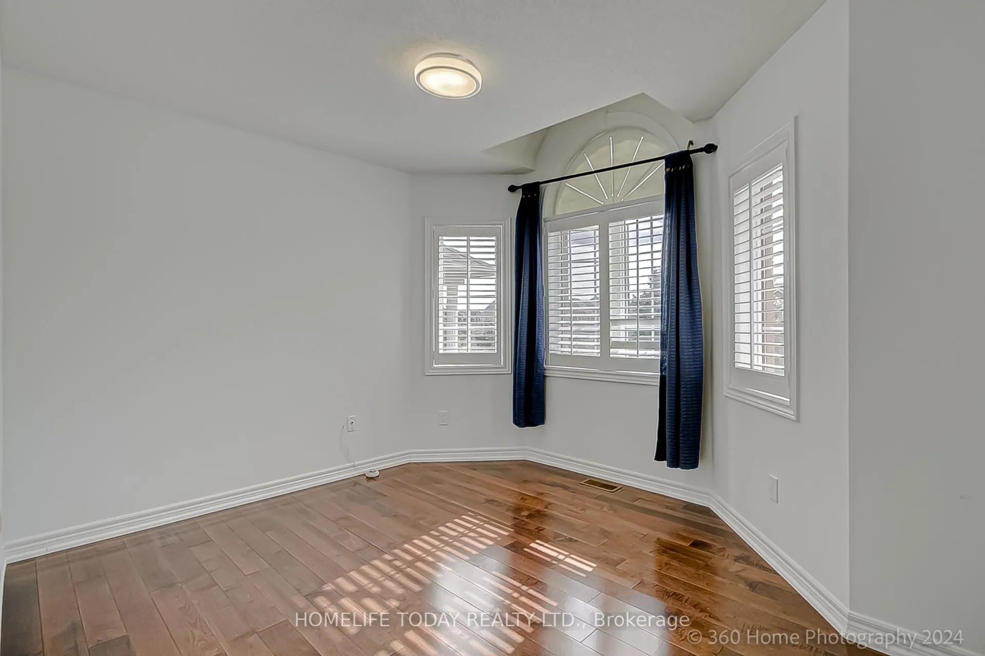Photo 18 of 169 Coppard Avenue, Markham, Middlefield — HOMEH