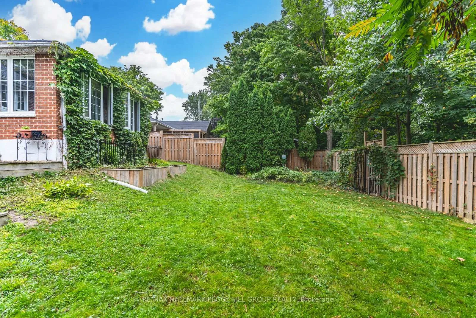 Photo 24 of 9 Orchard Drive, Barrie, Codrington — HOMEH