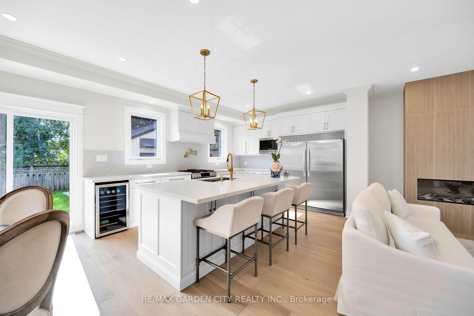 Photo 9 of 14 Marr Avenue, Grimsby, Grimsby Beach — HOMEH