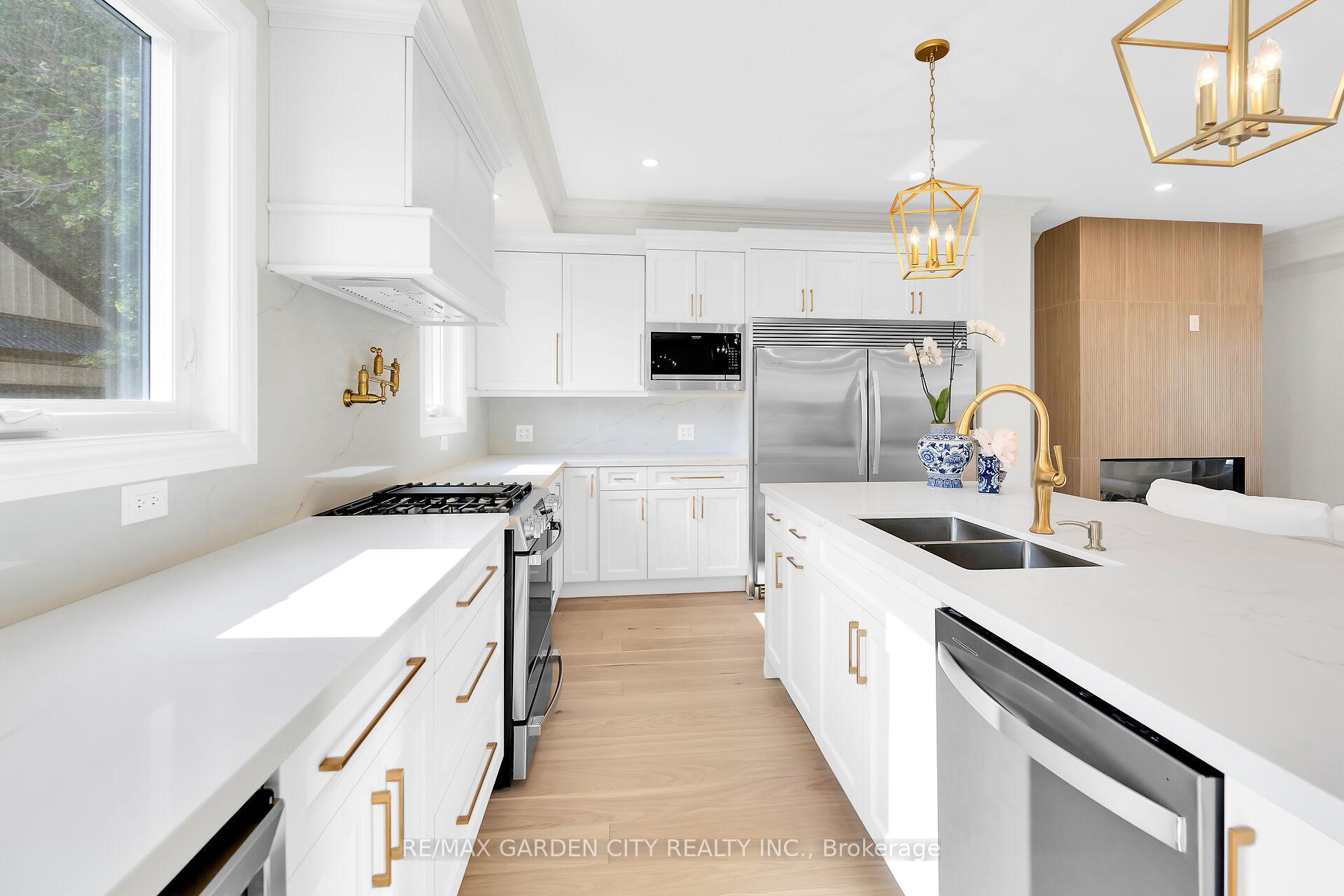 Photo 10 of 14 Marr Avenue, Grimsby, Grimsby Beach — HOMEH