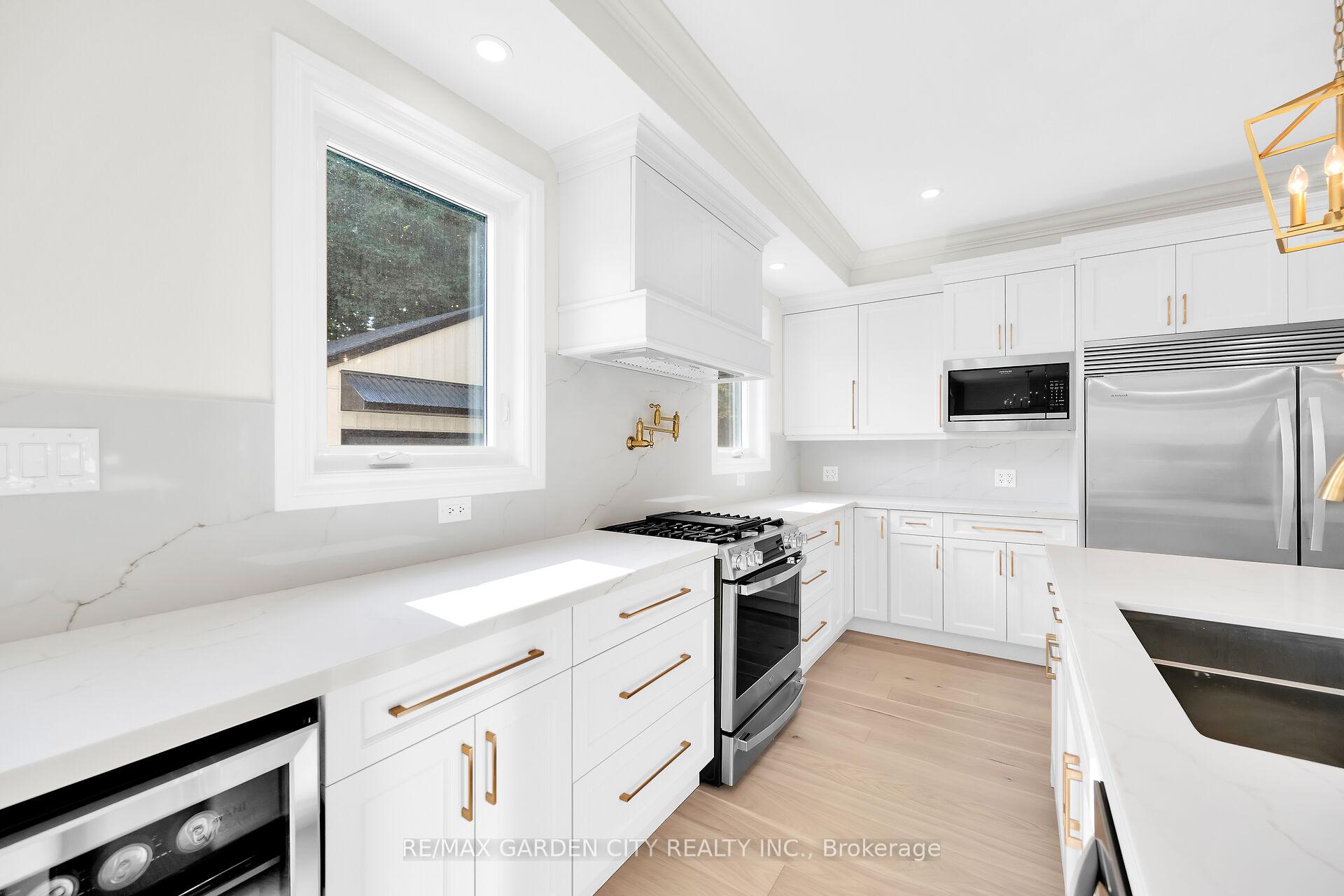 Photo 12 of 14 Marr Avenue, Grimsby, Grimsby Beach — HOMEH