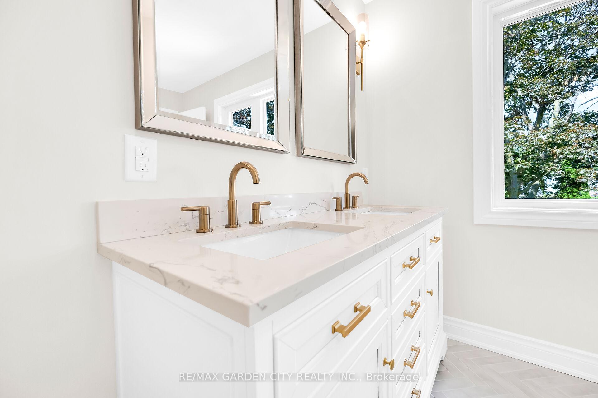 Photo 26 of 14 Marr Avenue, Grimsby, Grimsby Beach — HOMEH